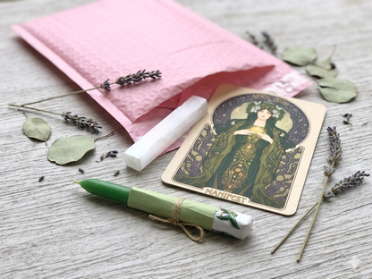 Creatrix Monthly Ritual Letter